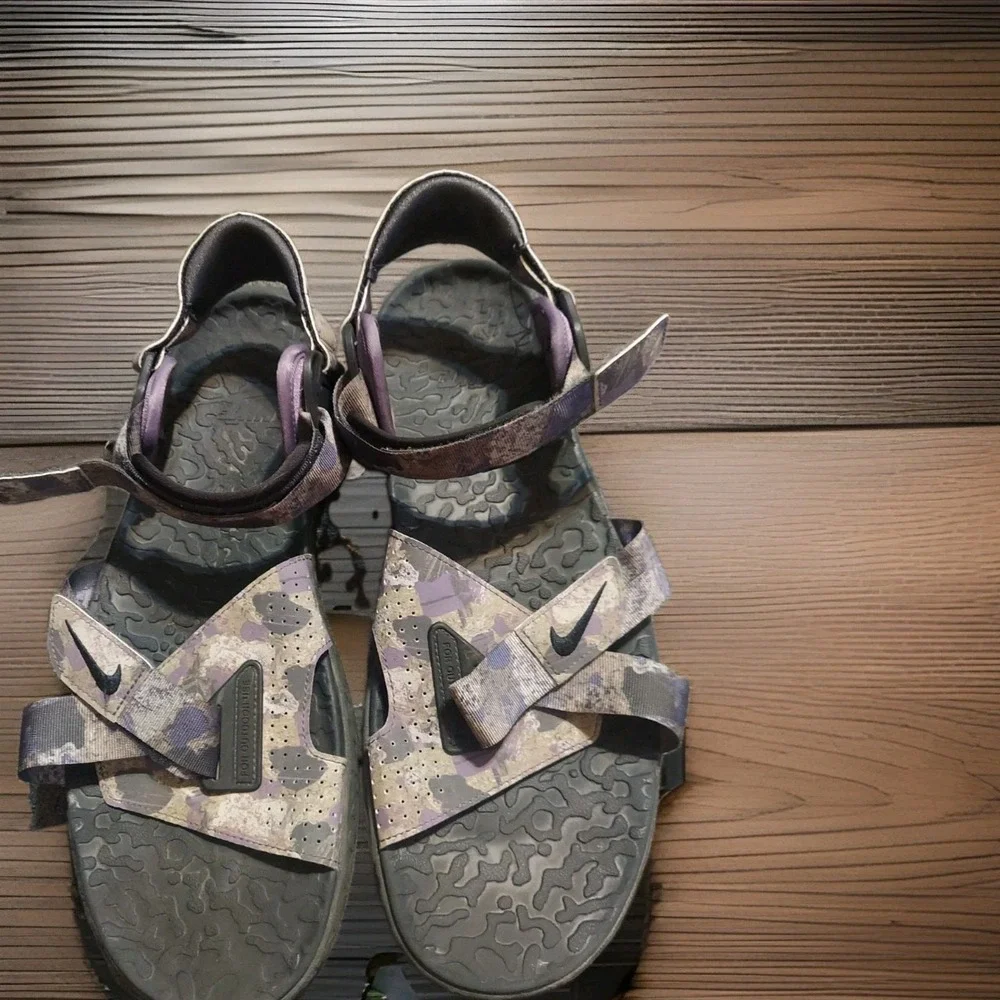 Nike ACG Air Deschutz SE Sandals Dark Driftwood Canyon Purple Men's Size 15 Pool